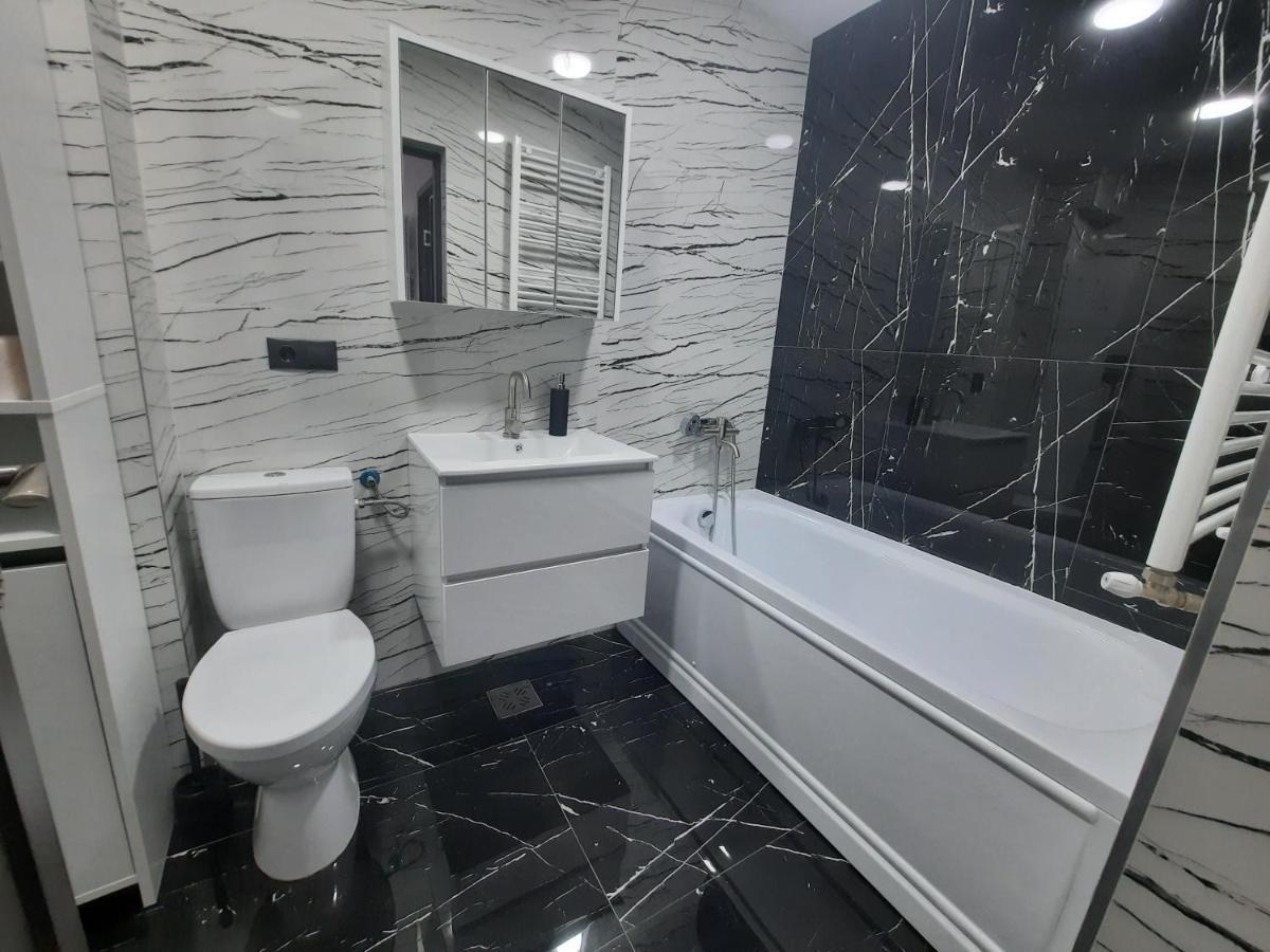 Apartament Coco Бая Маре Екстериор снимка